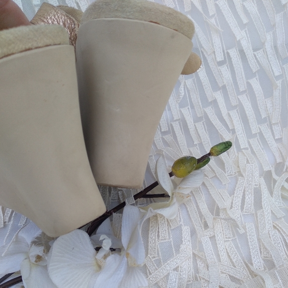 Michael Kors Wedges - Picture 10 of 11